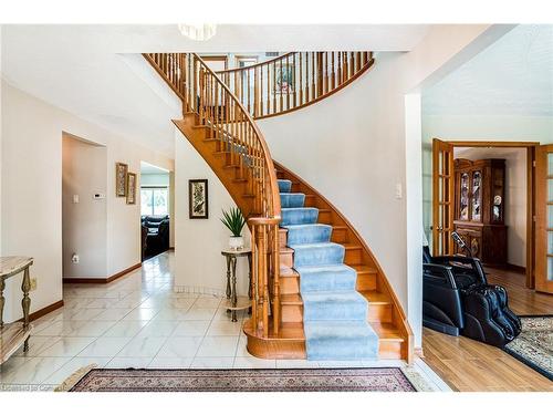 50 Shadeland Crescent, Stoney Creek, ON - Indoor Photo Showing Other Room