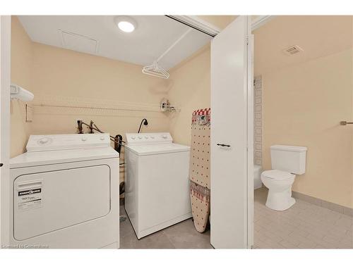 306-301 Frances Avenue, Stoney Creek, ON - Indoor Photo Showing Laundry Room