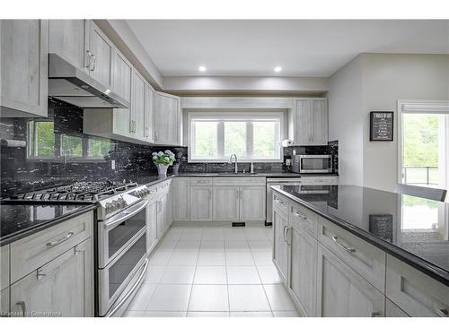 50937 Memme Court, Wainfleet, ON - Indoor Photo Showing Kitchen With Upgraded Kitchen