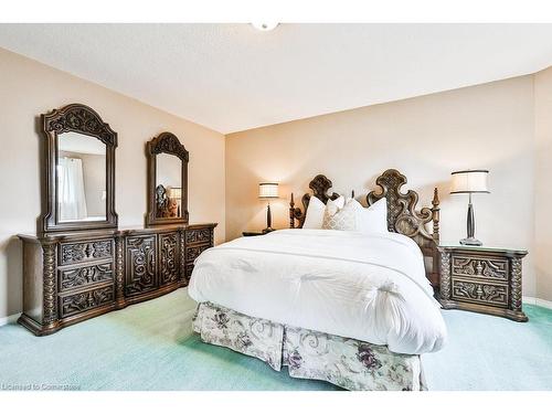 1038 Windsor Hill Boulevard, Mississauga, ON - Indoor Photo Showing Bedroom