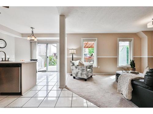 1038 Windsor Hill Boulevard, Mississauga, ON - Indoor Photo Showing Other Room