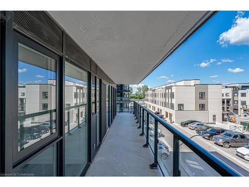 B323-1119 Cooke Boulevard, Burlington, ON - Outdoor With Balcony With Exterior