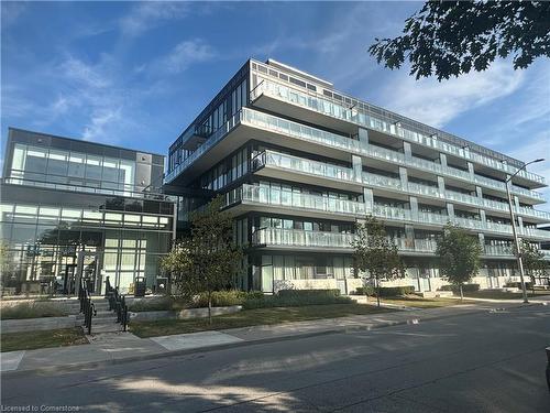 B323-1119 Cooke Boulevard, Burlington, ON - Outdoor With Balcony