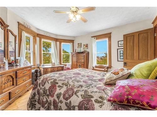 7265 Range Road 1, West Lincoln, ON - Indoor Photo Showing Bedroom