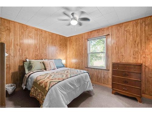 247 Highway 5, St. George, ON - Indoor Photo Showing Bedroom