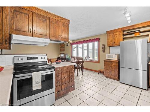 247 Highway 5, St. George, ON - Indoor Photo Showing Kitchen