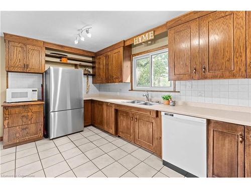 247 Highway 5, St. George, ON - Indoor Photo Showing Kitchen With Double Sink