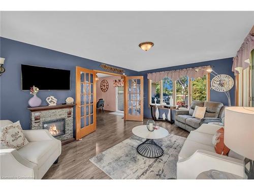 153 Secord St Street, Dunnville, ON - Indoor Photo Showing Living Room With Fireplace