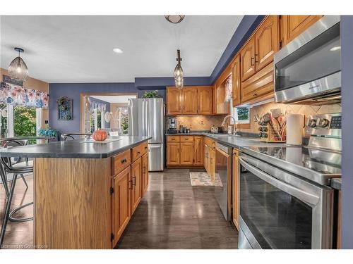 153 Secord St Street, Dunnville, ON - Indoor Photo Showing Kitchen