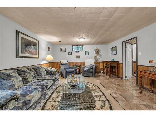 153 Secord St Street, Dunnville, ON - Indoor Photo Showing Living Room