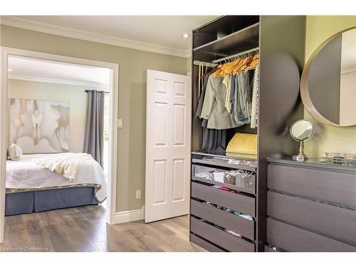 5 Ellen Street, Freelton, ON - Indoor Photo Showing Bedroom