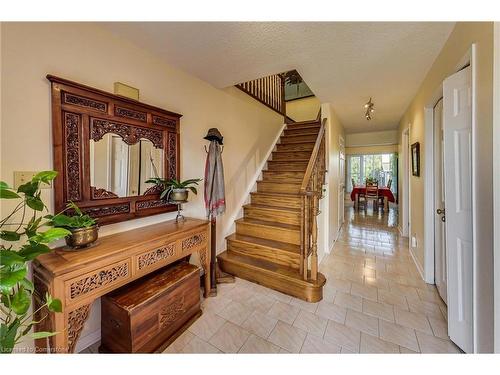 54 Goldcrest Drive, Stoney Creek, ON - Indoor Photo Showing Other Room