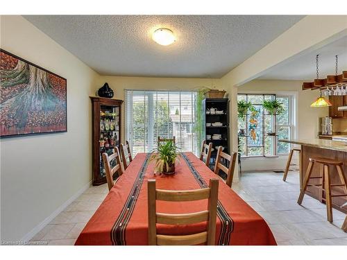 54 Goldcrest Drive, Stoney Creek, ON - Indoor Photo Showing Dining Room