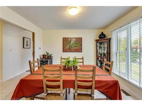 54 Goldcrest Drive, Stoney Creek, ON - Indoor Photo Showing Dining Room