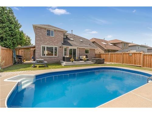 68 Riviera Ridge, Stoney Creek, ON - Outdoor With In Ground Pool With Backyard