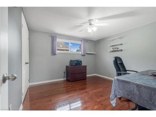 68 Riviera Ridge, Stoney Creek, ON - Indoor Photo Showing Bedroom