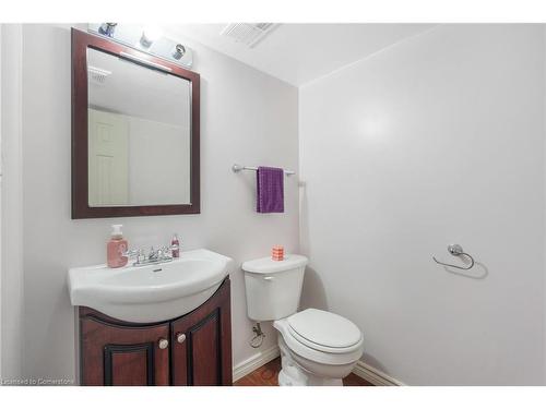 68 Riviera Ridge, Stoney Creek, ON - Indoor Photo Showing Bathroom