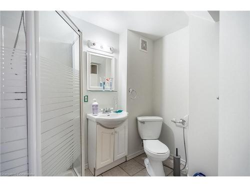 1307 Blanshard Drive, Burlington, ON - Indoor Photo Showing Bathroom