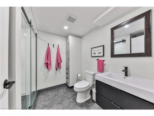 668 Cherrywood Drive, Burlington, ON - Indoor Photo Showing Bathroom