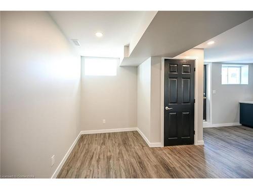 B-75 Kimberly Drive, Hamilton, ON - Indoor Photo Showing Other Room