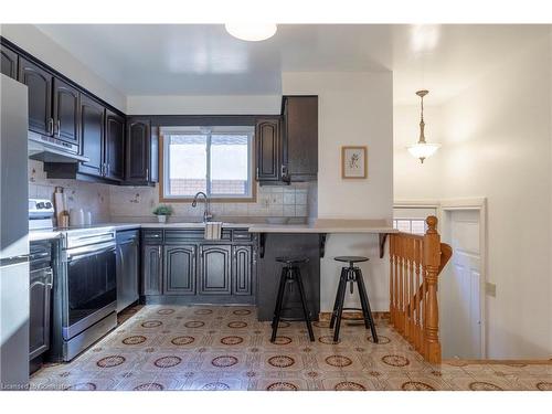 608 Stone Church Road W, Hamilton, ON - Indoor Photo Showing Kitchen