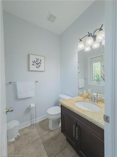 59 Kopperfield Lane, Mount Hope, ON - Indoor Photo Showing Bathroom