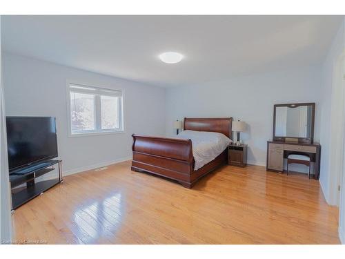 59 Kopperfield Lane, Mount Hope, ON - Indoor Photo Showing Bedroom