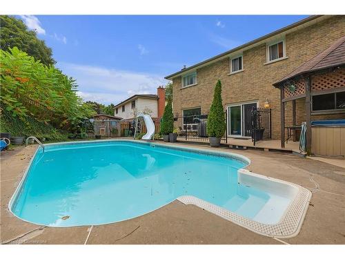 62 Bridlewood Drive, Dundas, ON - Outdoor With In Ground Pool With Exterior