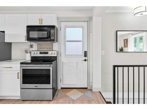 12 Wade Avenue, Brantford, ON - Indoor Photo Showing Kitchen