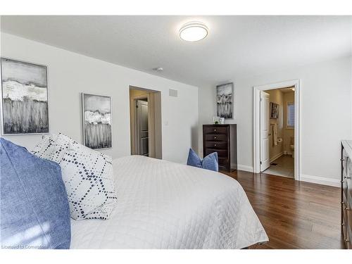 280 Fellowes Crescent, Waterdown, ON - Indoor Photo Showing Bedroom