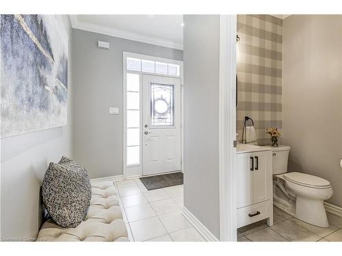 280 Fellowes Crescent, Waterdown, ON - Indoor Photo Showing Bathroom