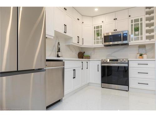 564 Aberdeen Avenue, Hamilton, ON - Indoor Photo Showing Kitchen With Stainless Steel Kitchen With Upgraded Kitchen