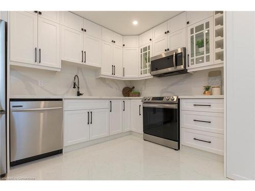 564 Aberdeen Avenue, Hamilton, ON - Indoor Photo Showing Kitchen With Stainless Steel Kitchen