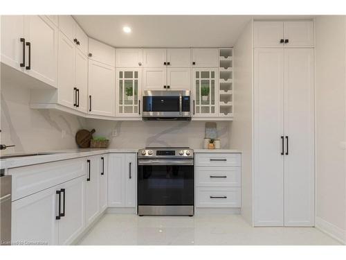 564 Aberdeen Avenue, Hamilton, ON - Indoor Photo Showing Kitchen