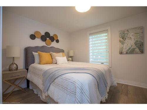 564 Aberdeen Avenue, Hamilton, ON - Indoor Photo Showing Bedroom