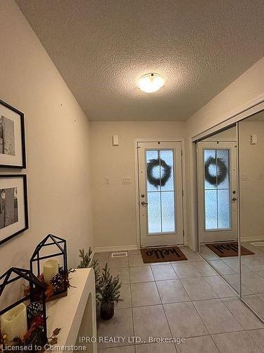 122 Munro Circle, Brantford, ON - Indoor Photo Showing Other Room