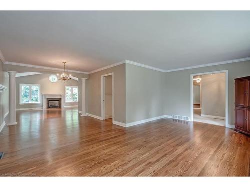 225 Wilton Street, Burlington, ON - Indoor Photo Showing Living Room With Fireplace