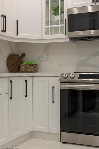 564 Aberdeen Avenue, Hamilton, ON - Indoor Photo Showing Kitchen