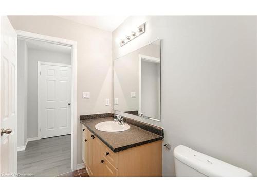 83 Bankfield Crescent, Stoney Creek, ON - Indoor Photo Showing Bathroom