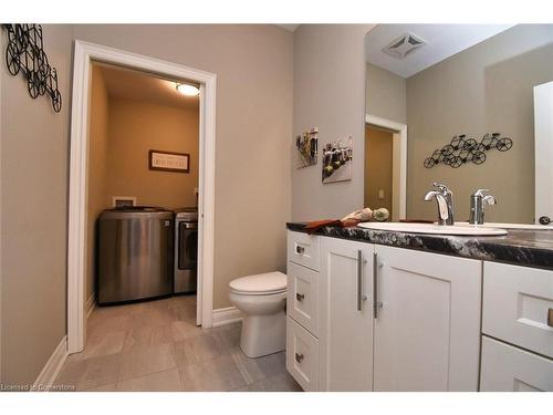 5-3300 Culp Road, Vineland Station, ON - Indoor Photo Showing Bathroom