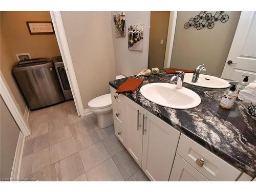 5-3300 Culp Road, Vineland Station, ON - Indoor Photo Showing Bathroom