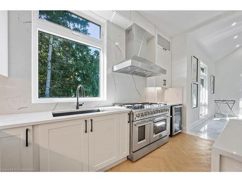 232 Ellis Avenue, Mount Pleasant, ON - Indoor Photo Showing Kitchen With Upgraded Kitchen