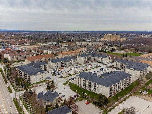 301-1441 Walker'S Line, Burlington, ON - Outdoor With View