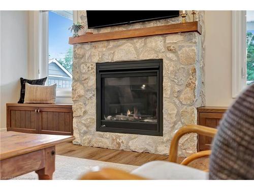 7 East Street, Port Dover, ON - Indoor Photo Showing Living Room With Fireplace