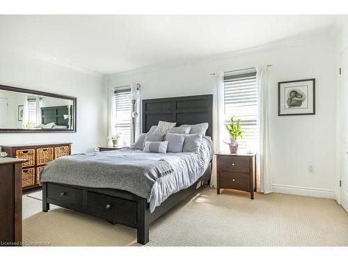 24 Liberty Street, Hamilton, ON - Indoor Photo Showing Bedroom