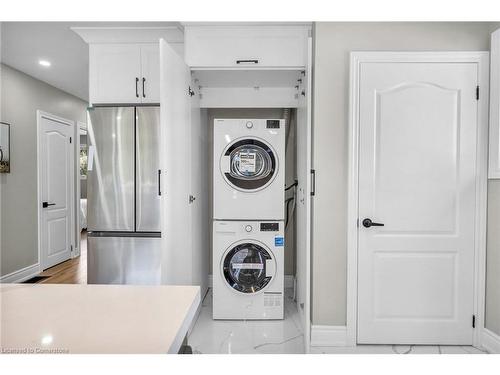 66 Howe Avenue, Hamilton, ON - Indoor Photo Showing Laundry Room