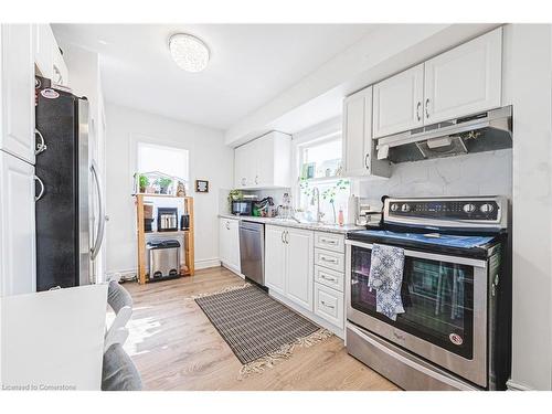 80 Livingston Avenue, Grimsby, ON - Indoor Photo Showing Kitchen