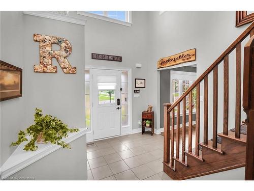 70 Oakdale Boulevard, Smithville, ON - Indoor Photo Showing Other Room