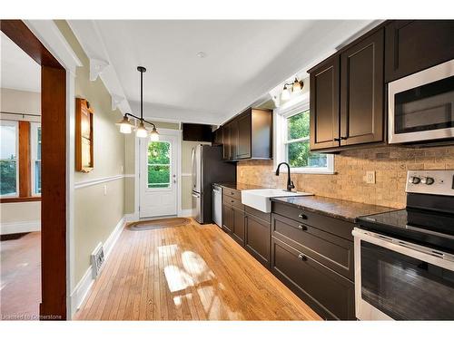 2114 Caroline Street, Burlington, ON - Indoor Photo Showing Kitchen