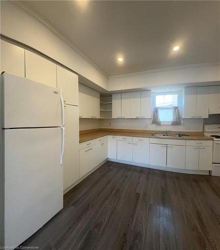 67 East Bend Avenue N, Hamilton, ON - Indoor Photo Showing Kitchen With Double Sink